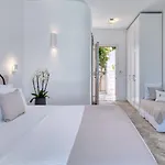 Lilly Residence-all Sea View Suites, Adults Only Hotel Naousa (Paros)