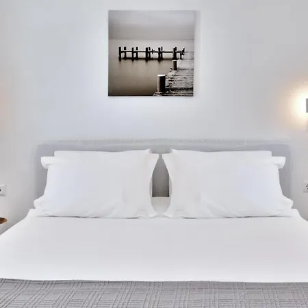 Lilly Residence-all Sea View Suites, Adults Only 酒店 纳乌萨