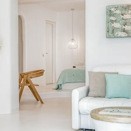 Lilly Residence-all Sea View Suites, Adults Only 5* Naousa